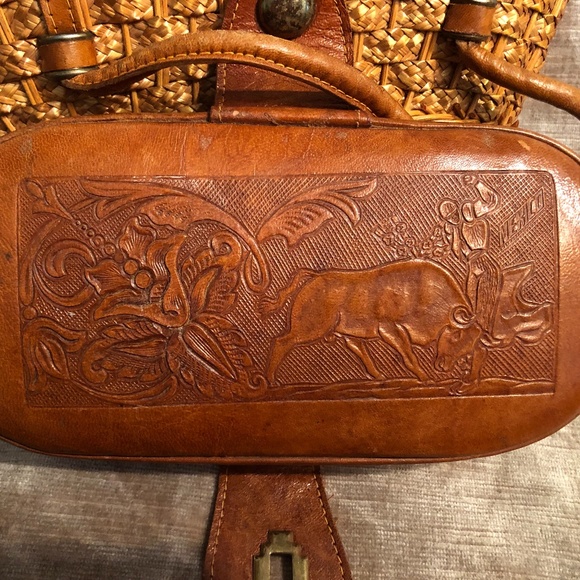 Vintage Tooled Leather Basket Purse - Picture 3 of 16